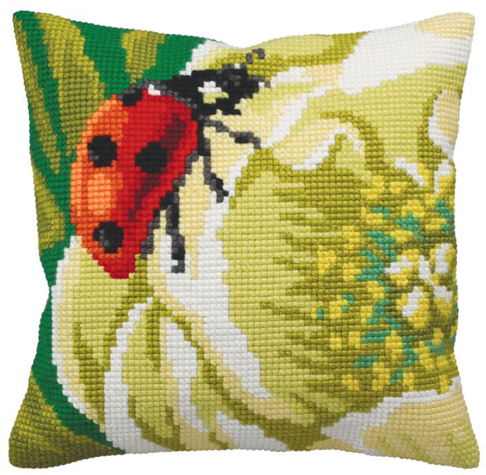 Набор для вышивания крестом Collection D'Art "Божья коровка на зеленом" 5172